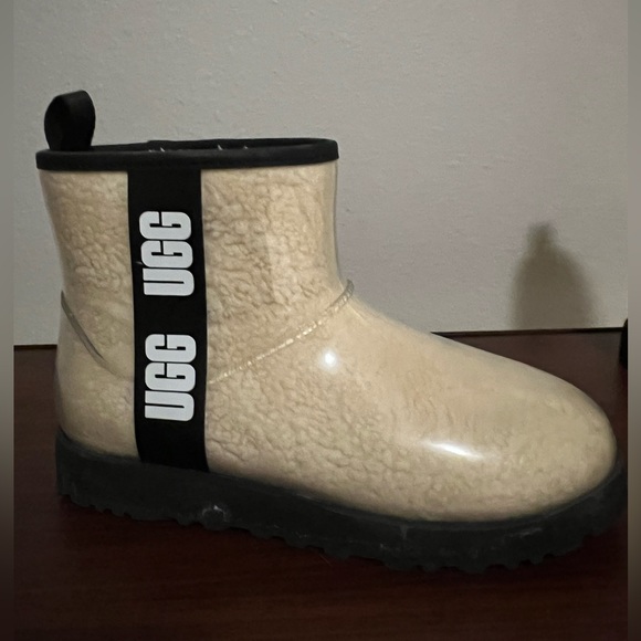 UGG Shoes - Ugg classic clear mini II boot - size 10